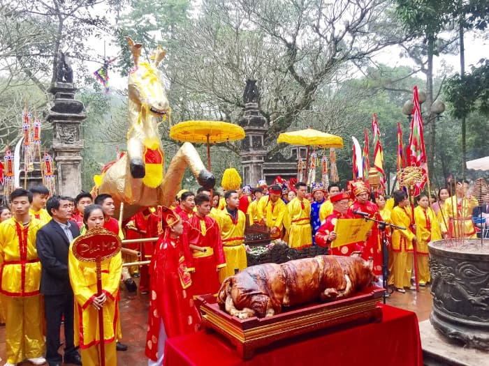 Giong (Soc Son) Temple Festival